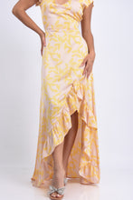 Cargar imagen en el visor de la galería, VESTIDO LISA AMARILLO
