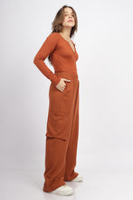 Cargar imagen en el visor de la galería, PANTALON DENISSE CAMEL
