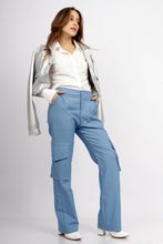 Cargar imagen en el visor de la galería, PANTALON SELENA CELESTE
