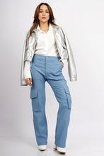 Cargar imagen en el visor de la galería, PANTALON SELENA CELESTE
