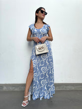 Cargar imagen en el visor de la galería, VESTIDO ANNYA CEMENTO
