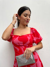 Cargar imagen en el visor de la galería, VESTIDO KIARA FUCSIA
