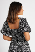 Cargar imagen en el visor de la galería, VESTIDO KIARA NEGRO

