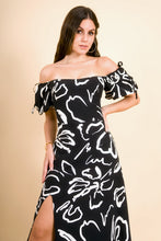 Cargar imagen en el visor de la galería, VESTIDO KIARA NEGRO FLORES

