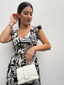 VESTIDO LISA FLORES NEGRAS
