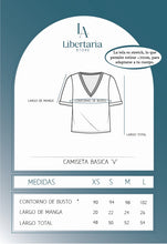 Cargar imagen en el visor de la galería, CAMISETA BASICA CUELLO V NEGRO
