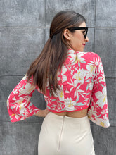Cargar imagen en el visor de la galería, TOP ESTELA FUCSIA
